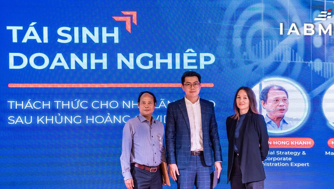 cung-iabm-di-tim-loi-giai-cho-bai-toan-tai-sinh-doanh-nghiep-sau-khung-hoang-covid