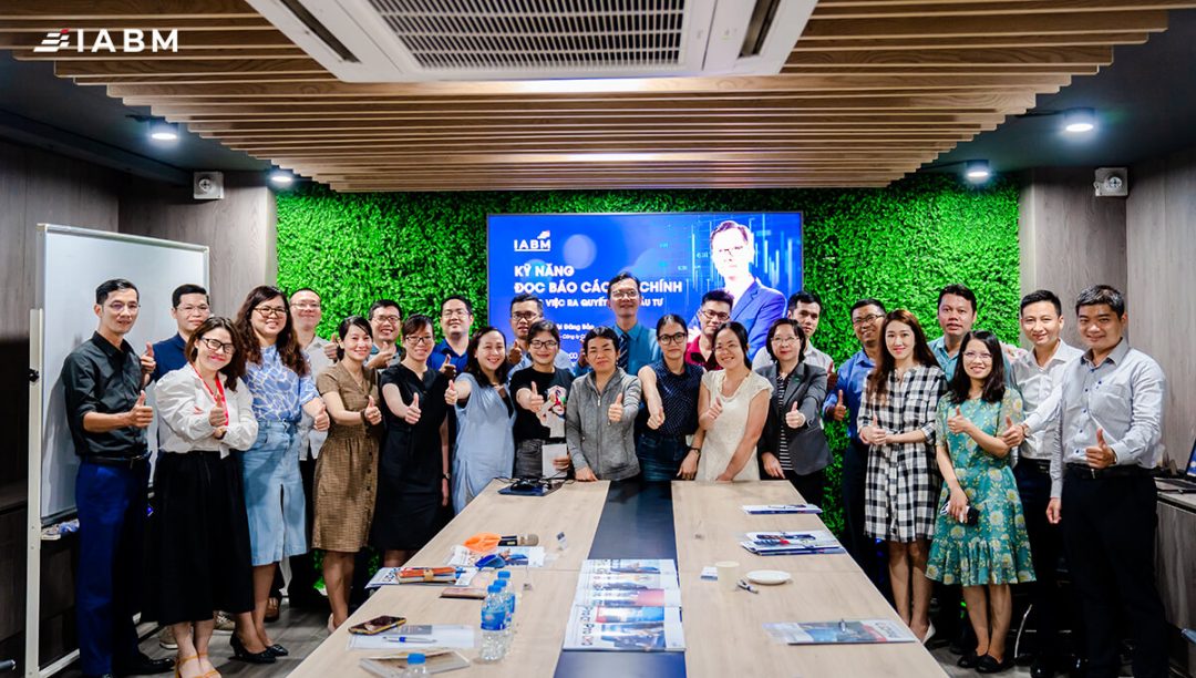 iabm-to-chuc-chuoi-lop-hoc-trai-nghiem-chuyen-de-thuoc-chuong-trinh-dao-tao-giam-doc-danh-cho-cap-quan-ly