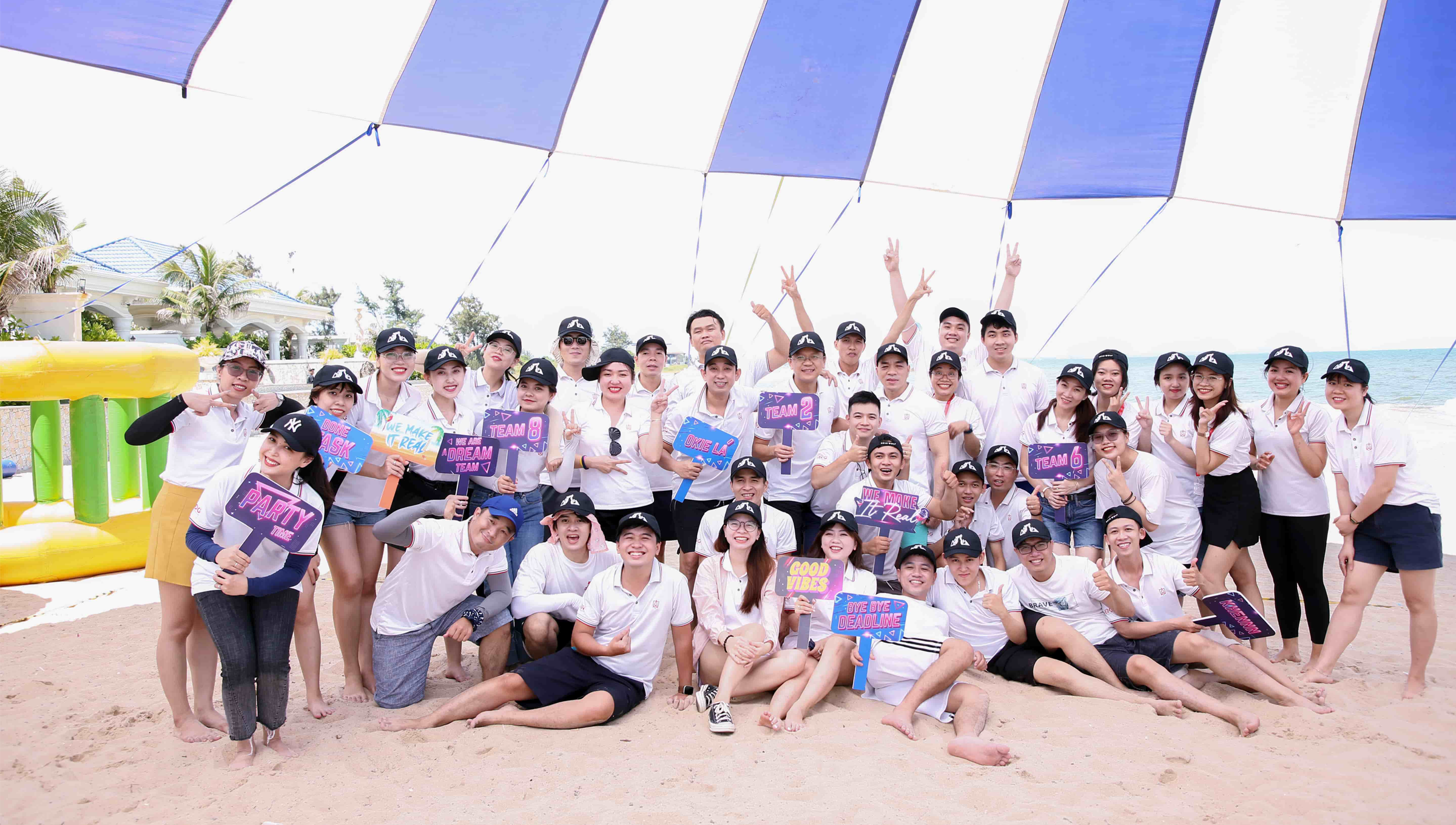 cac-igers-chay-het-minh-trong-team-building-we-make-it-real