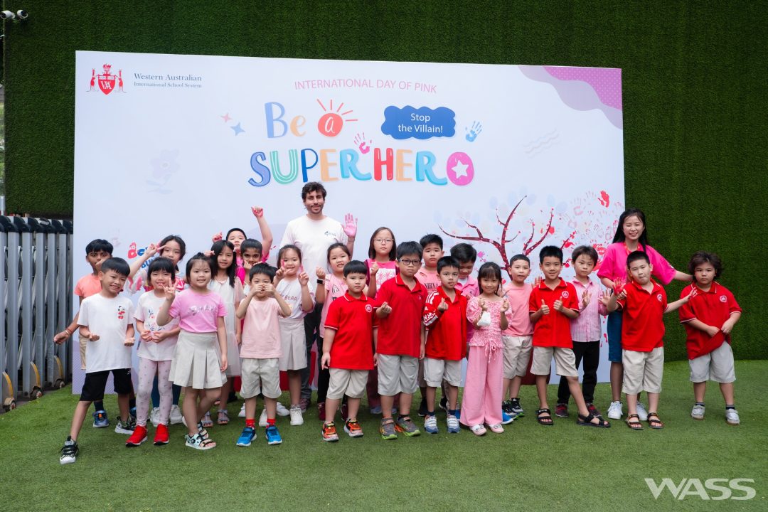 sac-hong-tran-ngap-khap-wass-va-pennschool-trong-ngay-hoi-phong-chong-bao-luc-hoc-duong-pink-day-2023