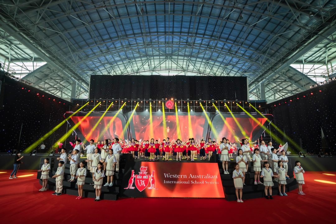 school-year-exhibition-trien-lam-nam-hoc-voi-hang-tram-tac-pham-an-tuong-cua-wassers-va-homeoftheeagles