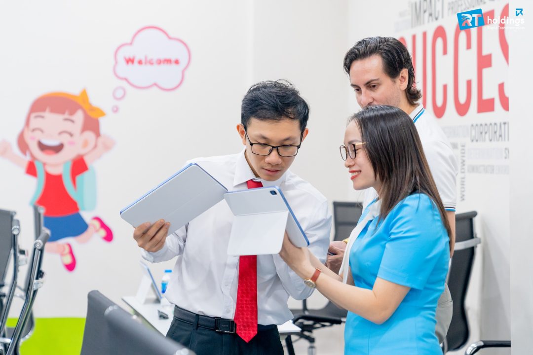 cac-thay-co-giao-thuoc-he-thong-rt-holdings-tham-gia-workshop-tap-huan-ung-dung-ipad-trong-giang-day-cung-doi-ngu-apple