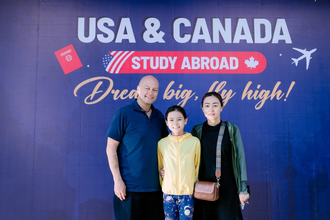 cung-du-hoc-isa-ve-nen-mua-he-ruc-ro-tai-my-va-canada