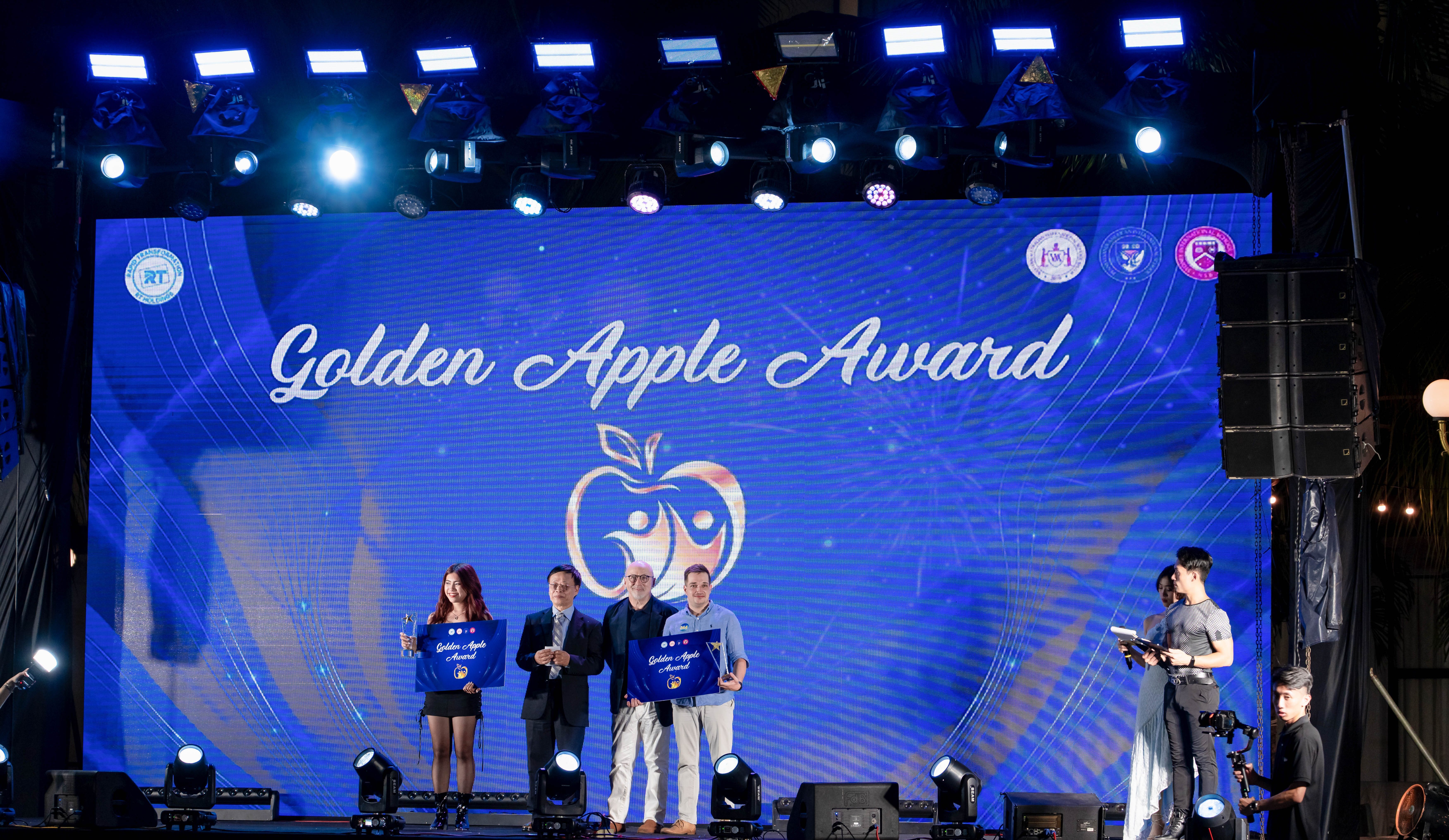 giao-duc-duoi-goc-nhin-cua-nhung-nha-giao-tien-phong-tai-rt-holdings