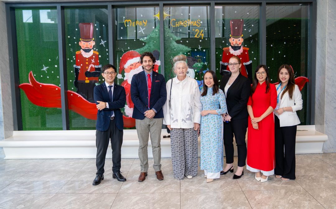 chuyen-ghe-tham-thuong-nien-tu-hoi-dong-hoc-thuat-bang-tay-uc-scsa